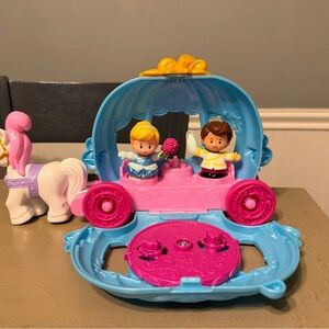 Fisher-Price Little People Cinderella Dancing Carriage